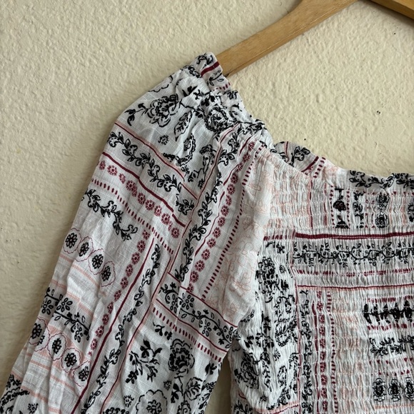 American Rag White and Black Blouse - Picture 3 of 11